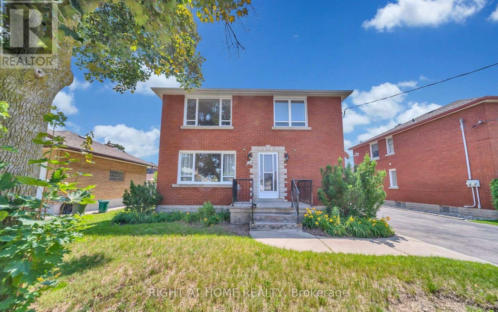 171 Eighth Avenue Property Photo 3