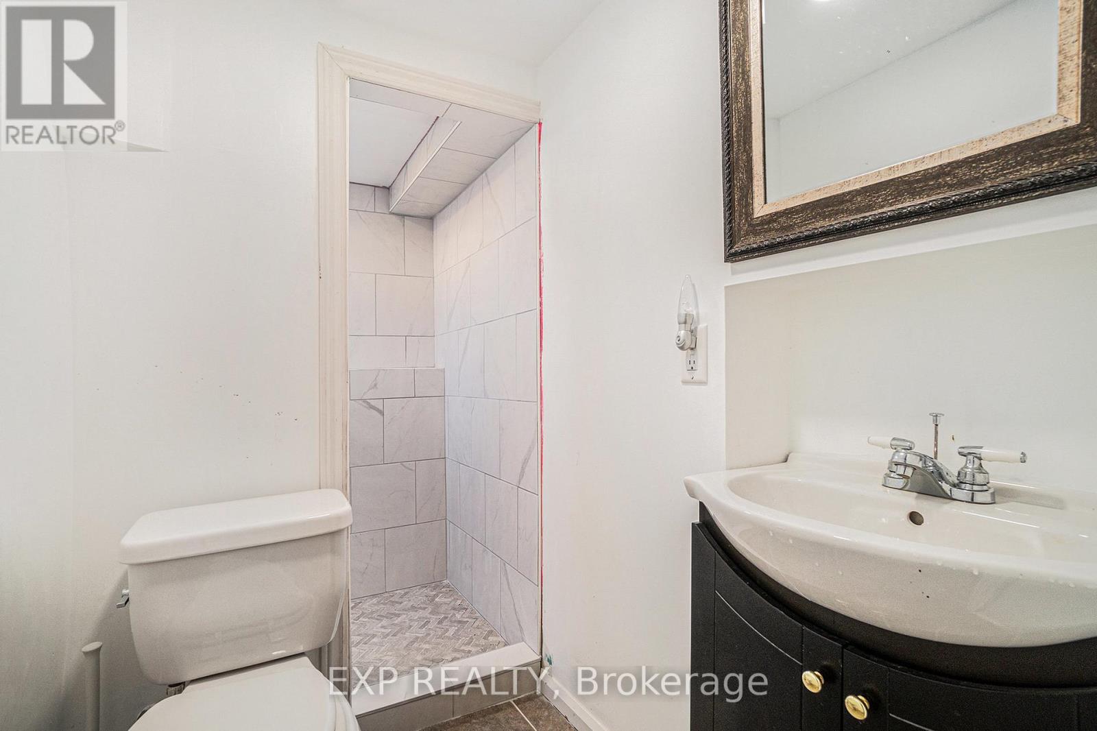 2147 Mer Bleue Road Property Photo 11