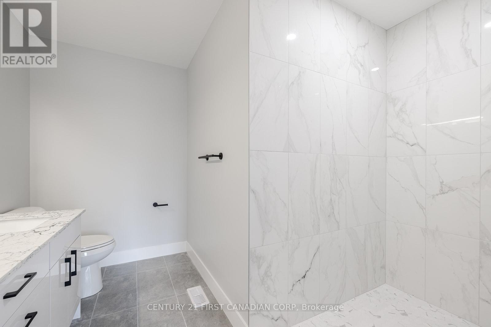 109 Ross Street Property Photo 14