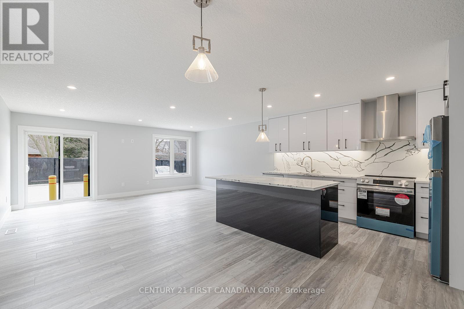 109 Ross Street Property Photo 18