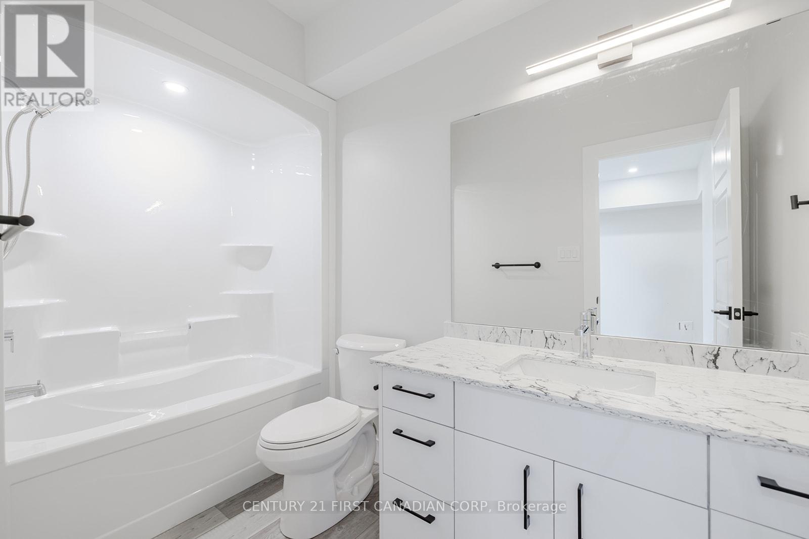 109 Ross Street Property Photo 34