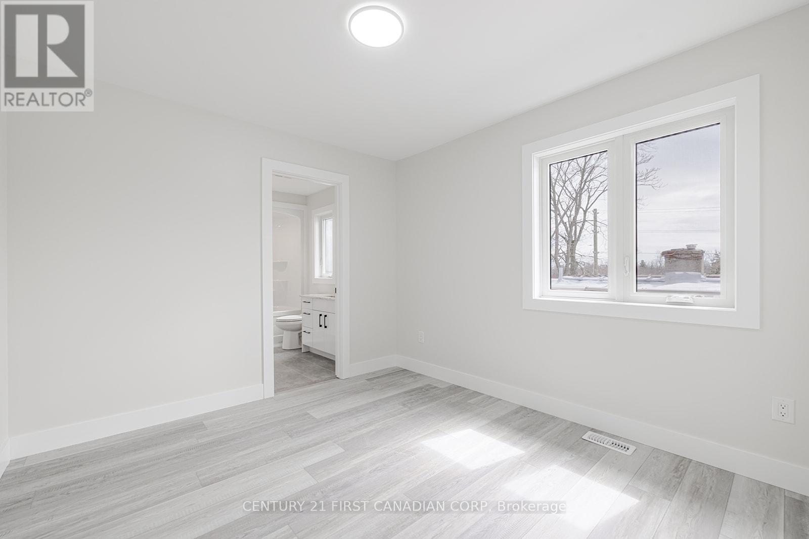 109 Ross Street Property Photo 44