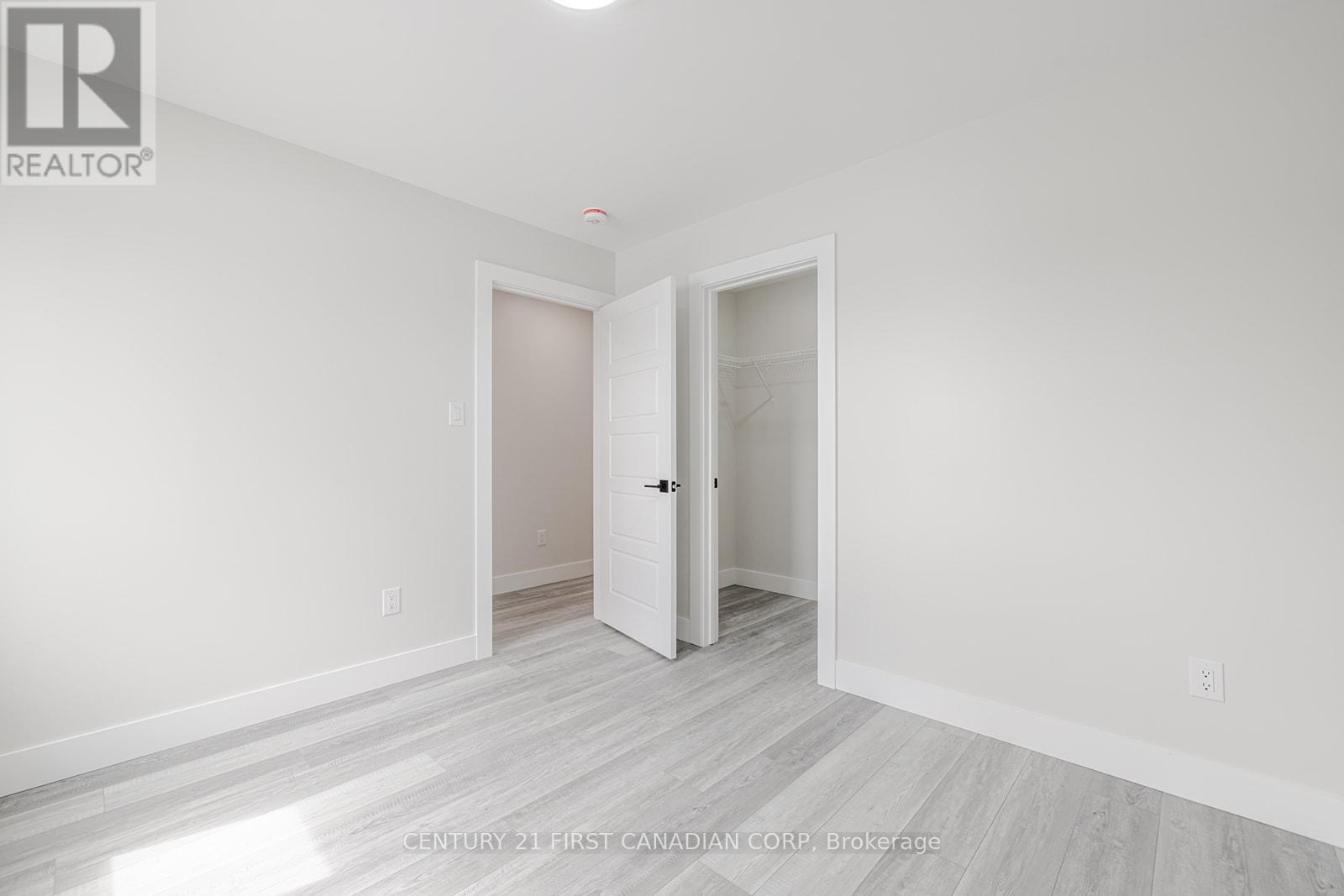 109 Ross Street Property Photo 45