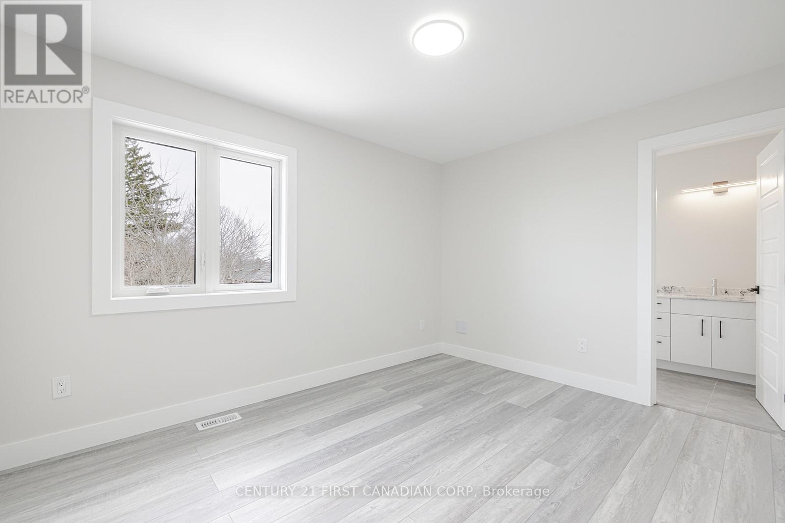109 Ross Street Property Photo 46