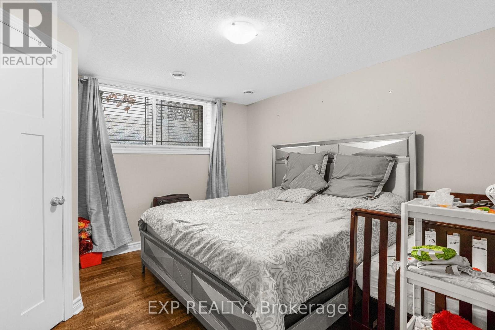 18 - 176 Den Haag Drive Property Photo 19