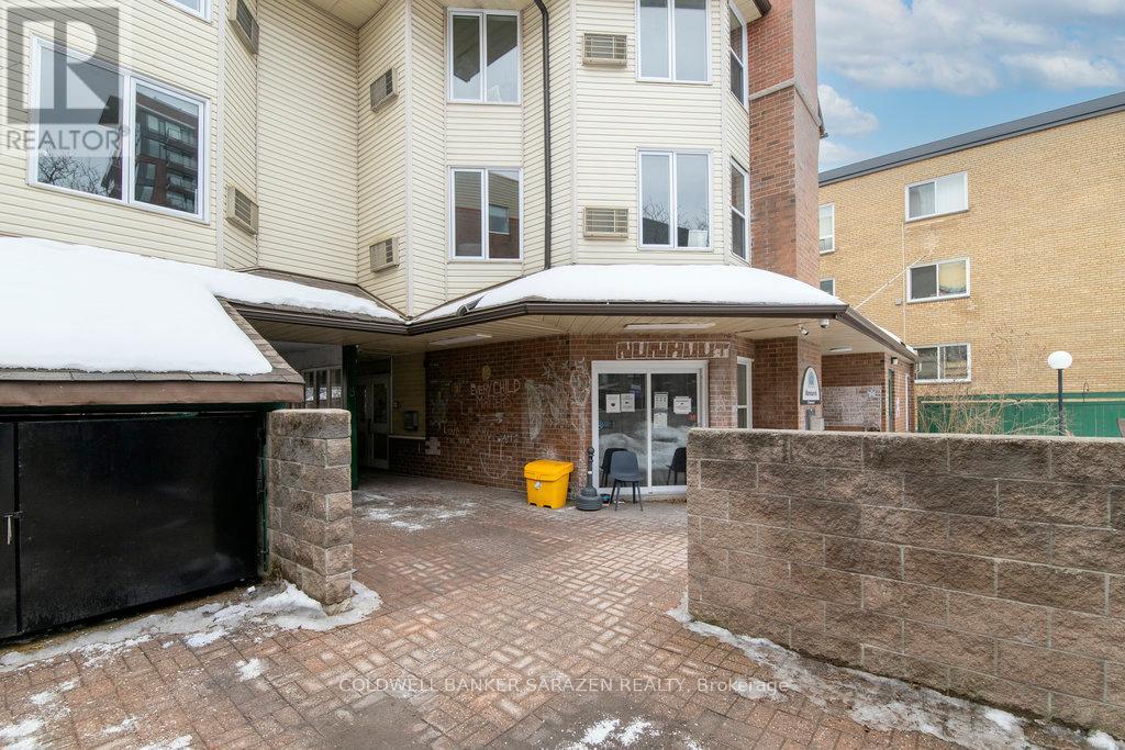25 Rosemount Avenue Property Photo 4
