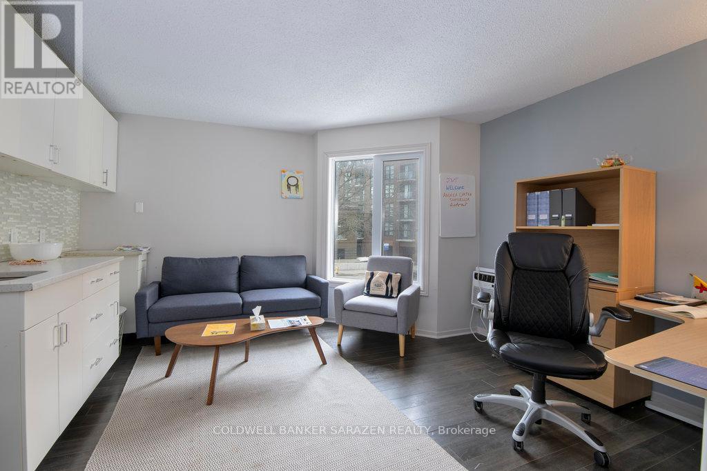 25 Rosemount Avenue Property Photo 9