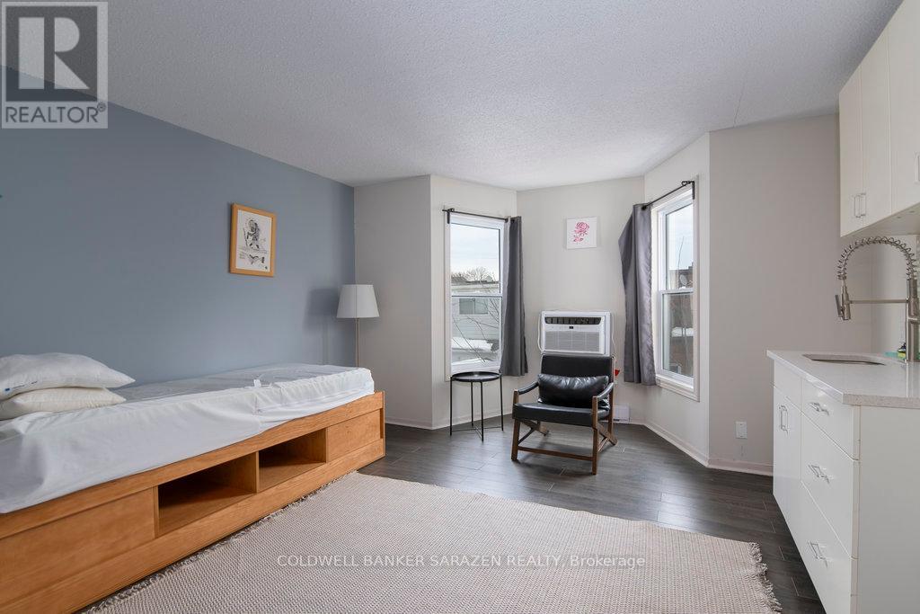 25 Rosemount Avenue Property Photo 10