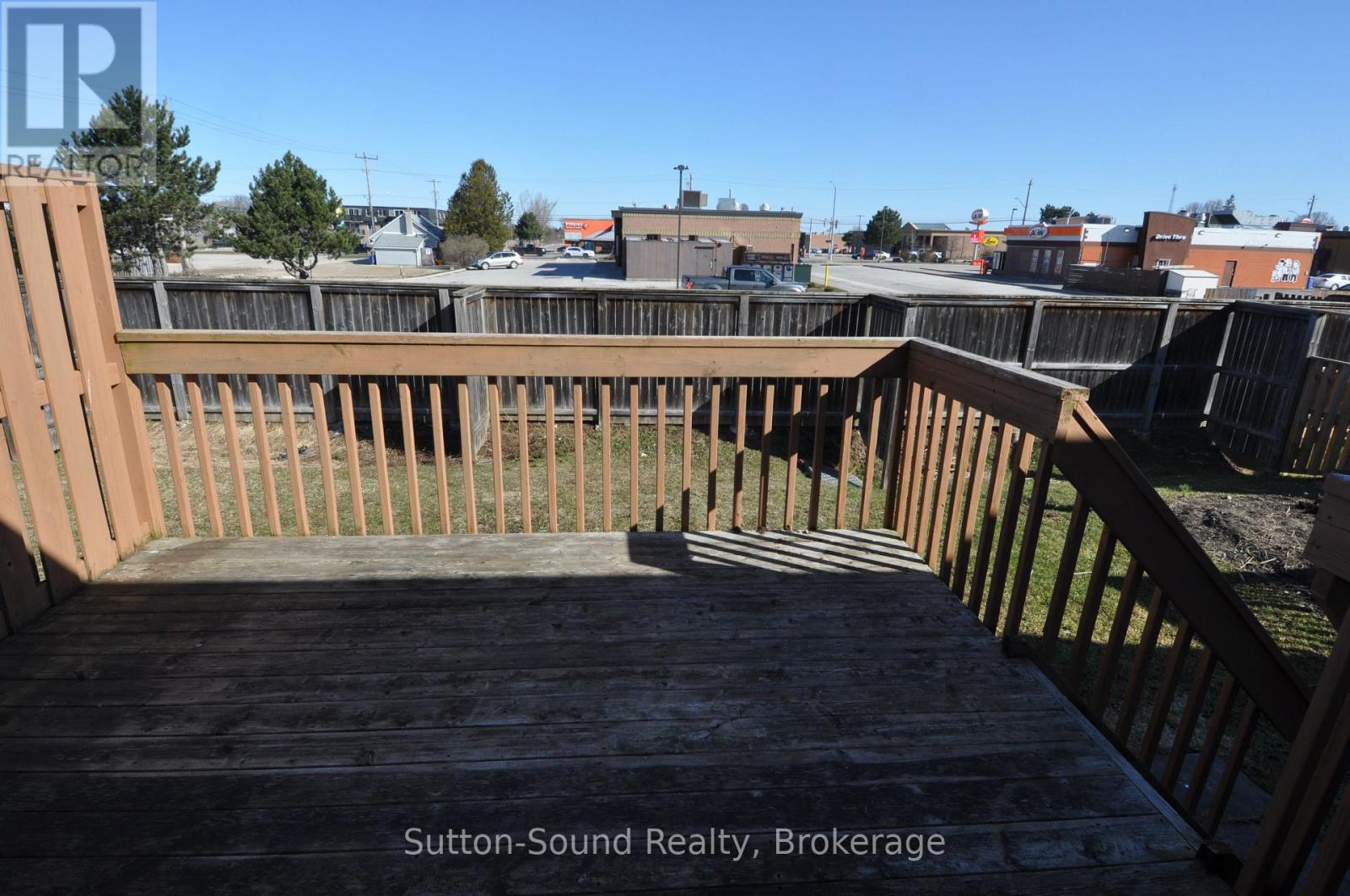 1326 15th St B Street E Property Photo 24