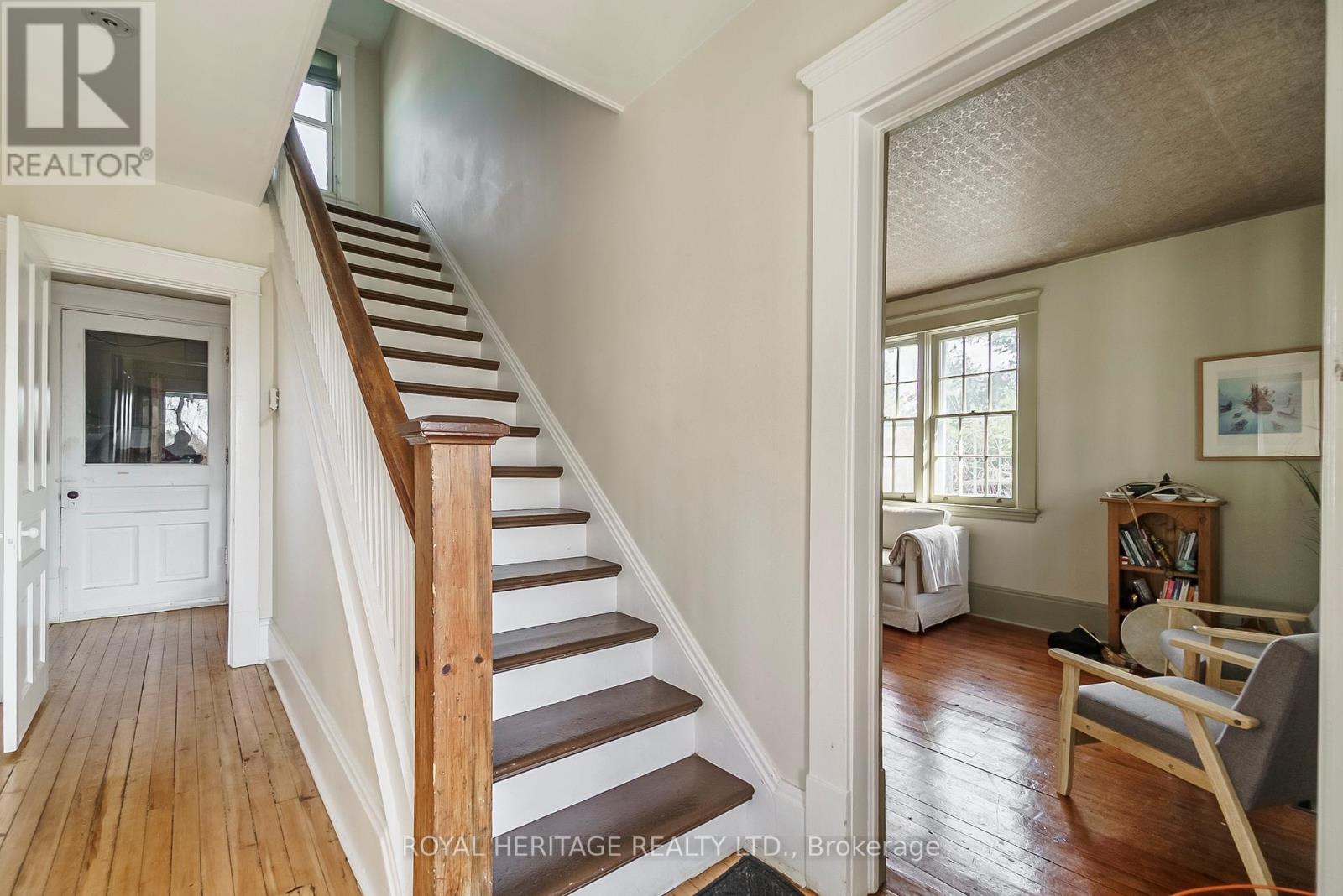 31 Dewart Lane Property Photo 13