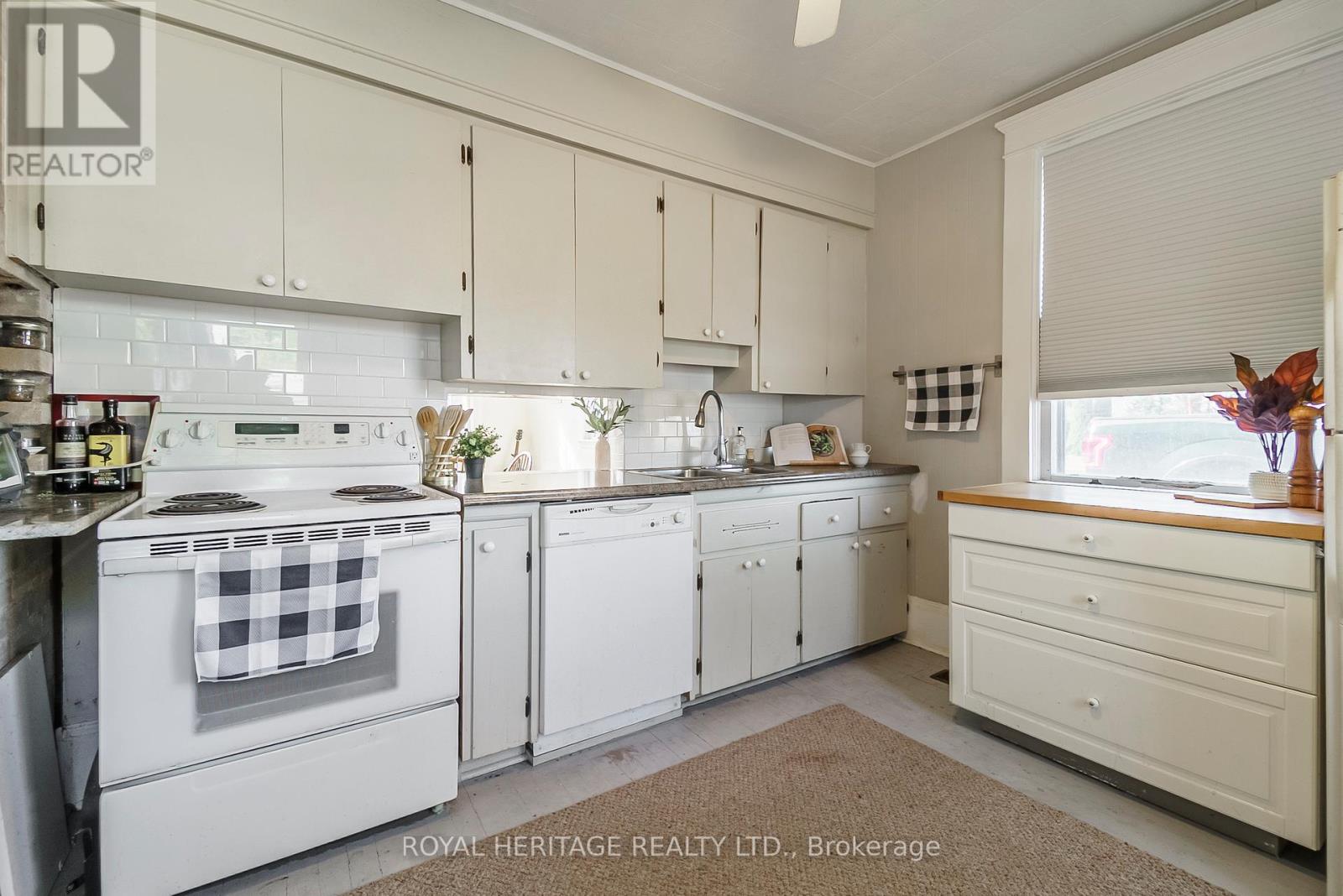 31 Dewart Lane Property Photo 19