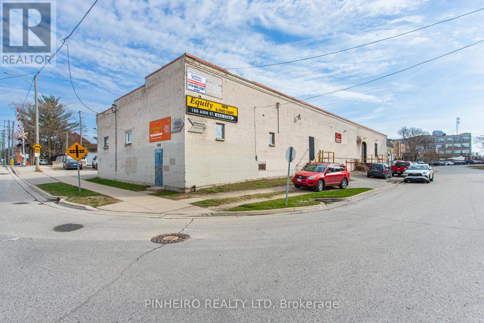 100 St George Street Property Photo 1