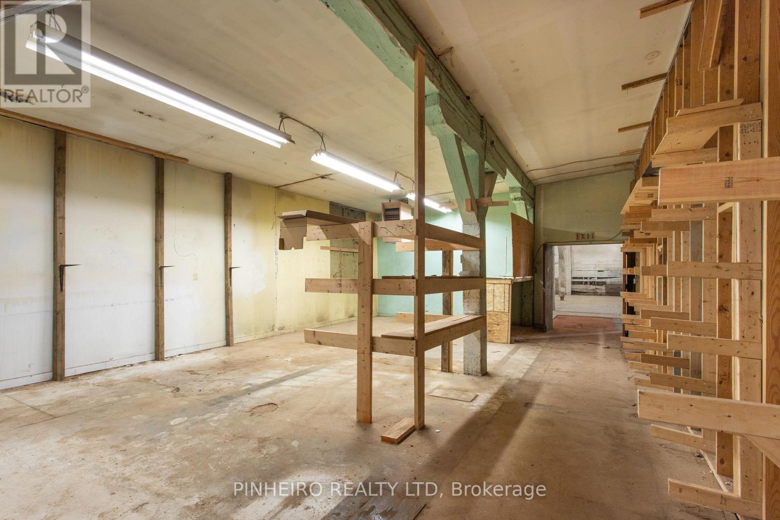 100 St George Street Property Photo 14
