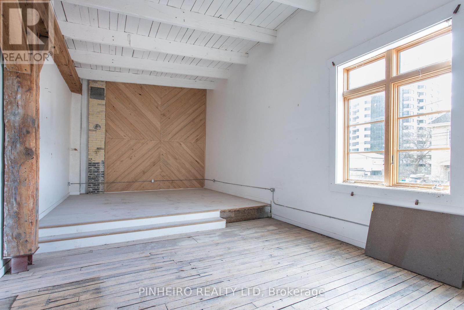 100 St George Street Property Photo 21