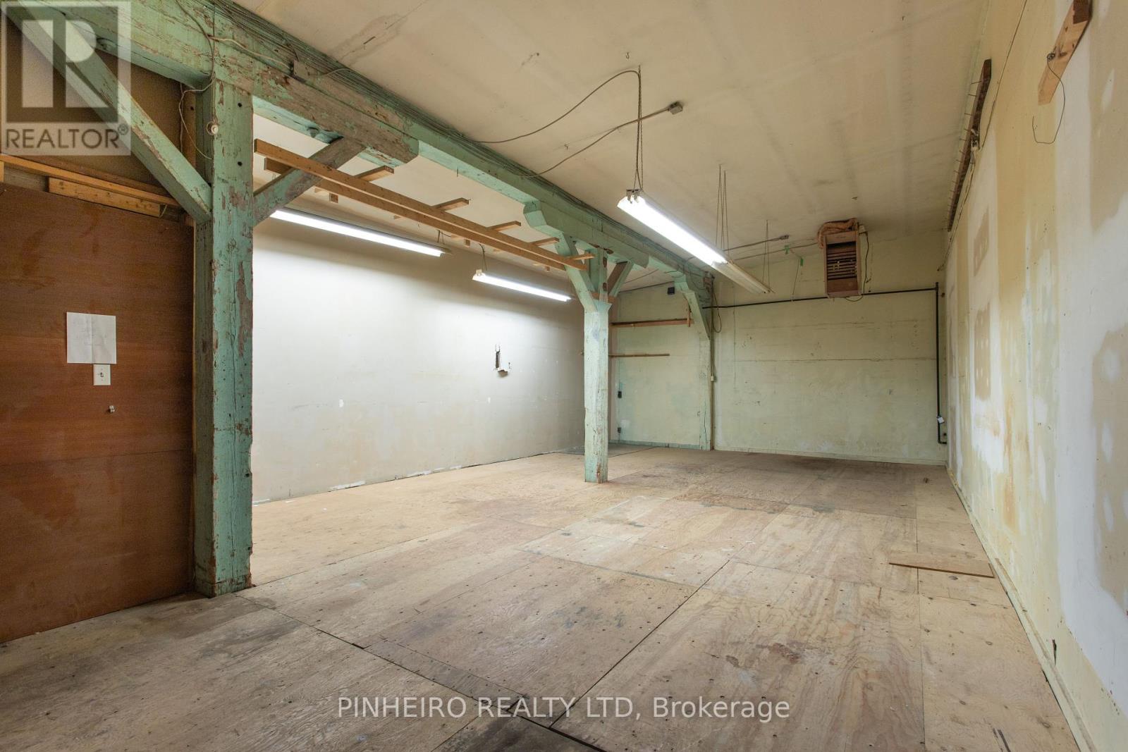 100 St George Street Property Photo 22