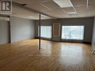 Unit #1 Main Floor - 817 Ward Street Property Photo 5