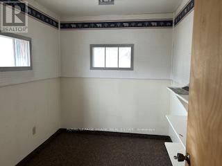 Unit #1 Main Floor - 817 Ward Street Property Photo 10