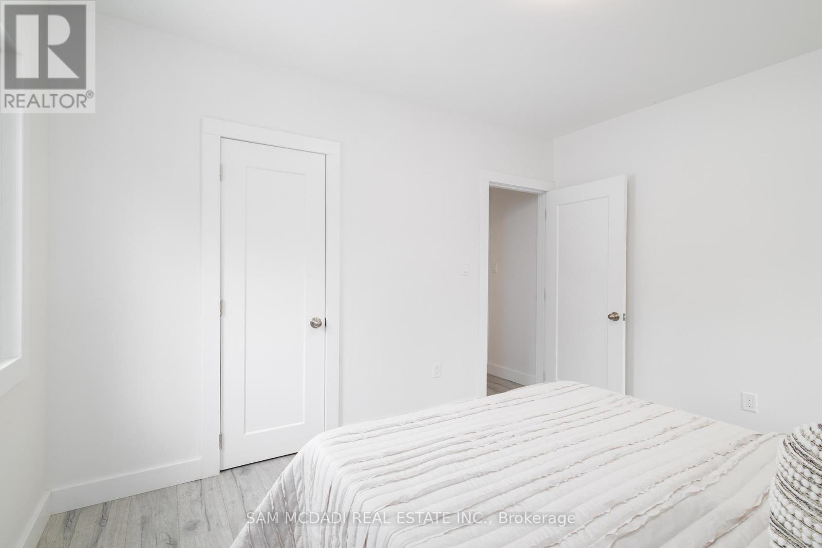 100 Green Mountain Road E Property Photo 12