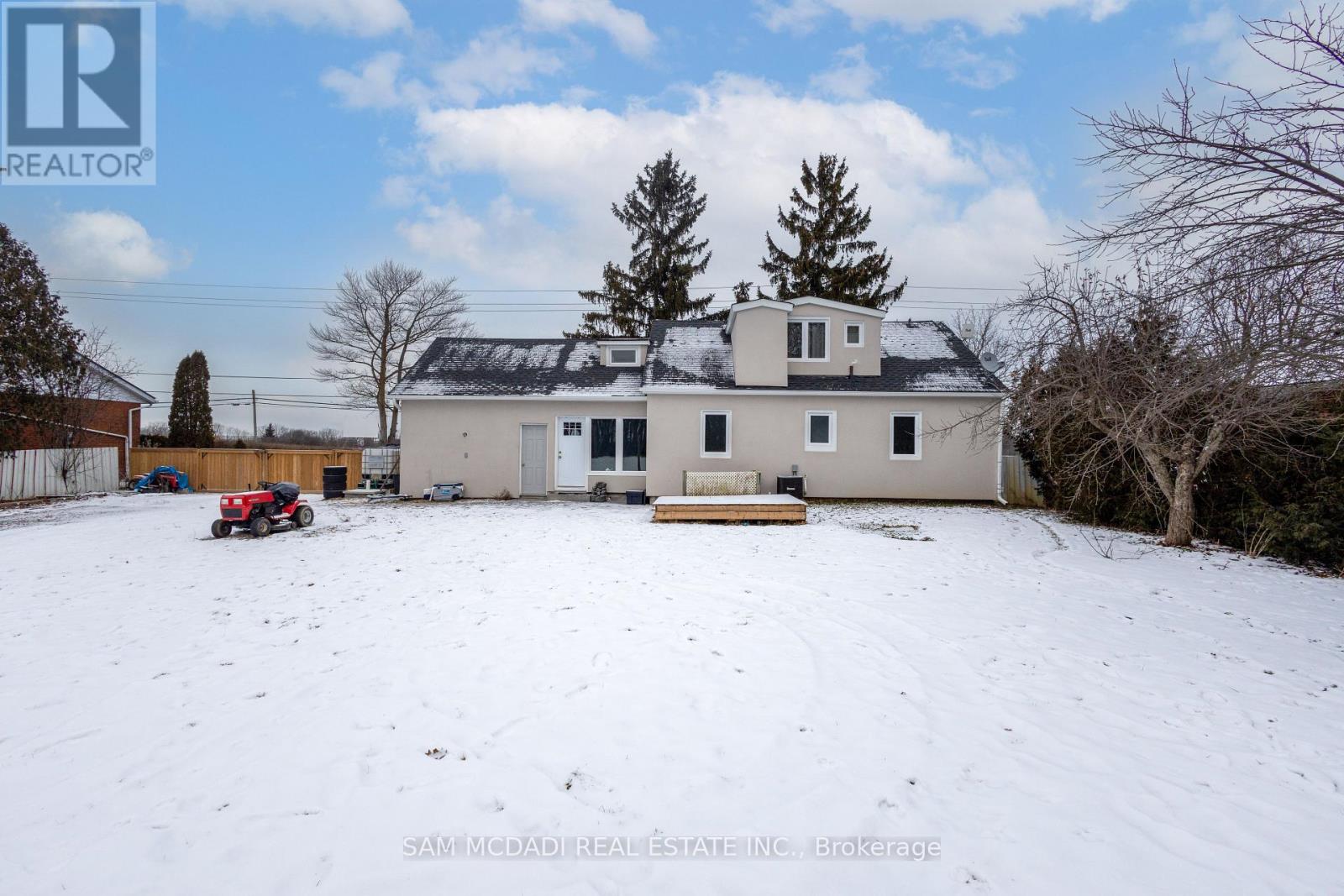 100 Green Mountain Road E Property Photo 27