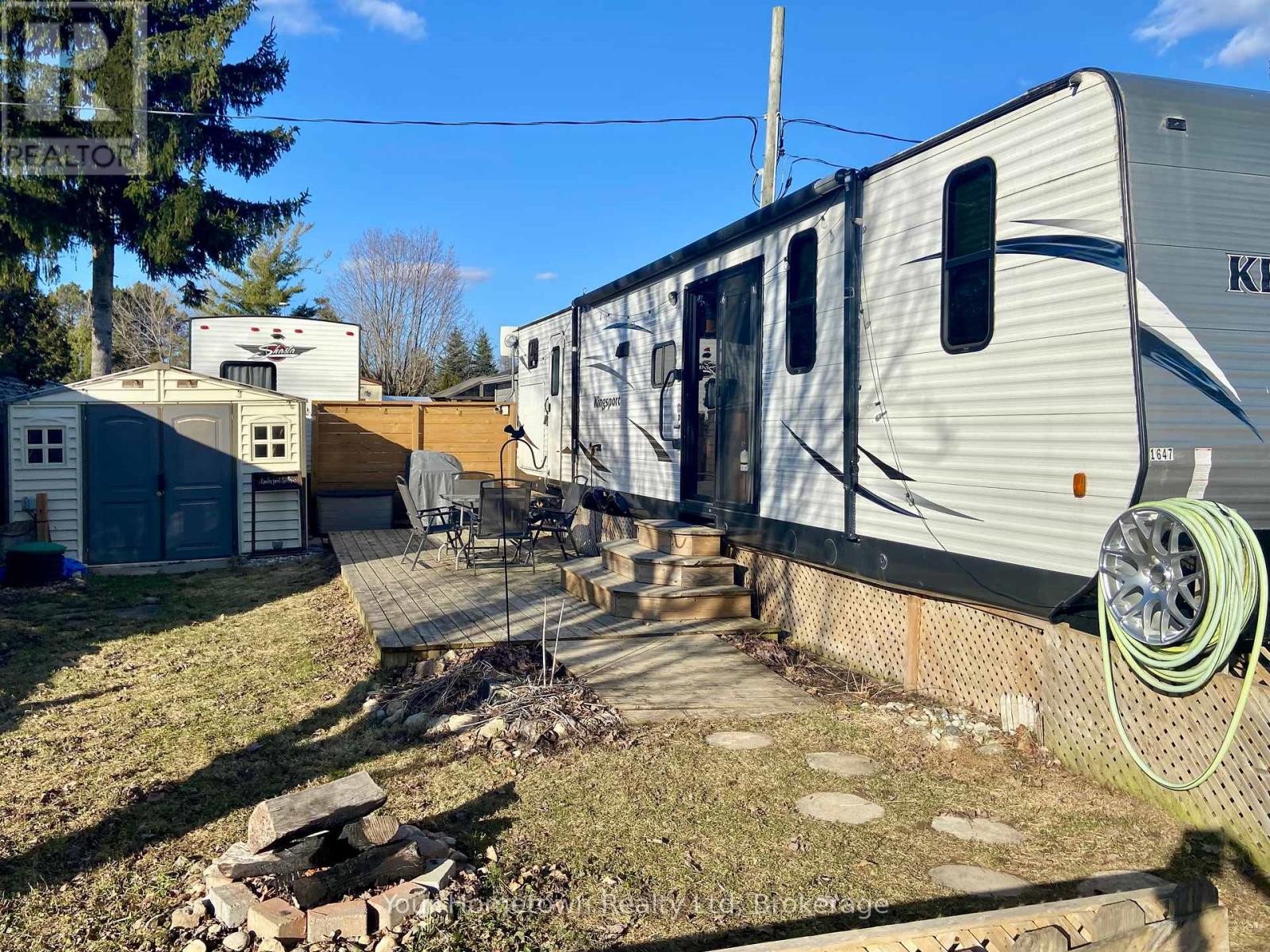 1647 FIR PLACE Property Photo 1