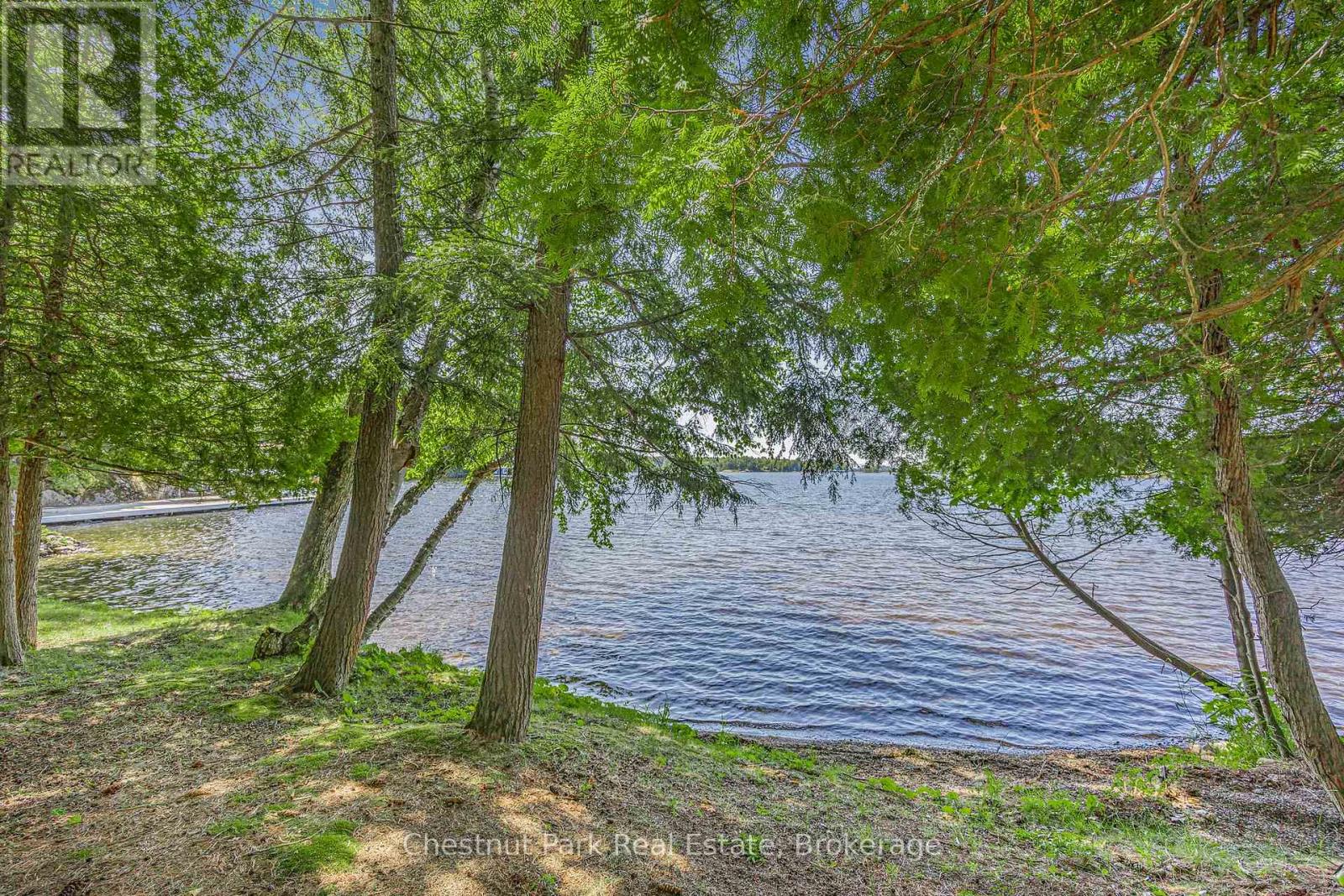 3 - 1251 Brackenrig Road N Property Photo 14