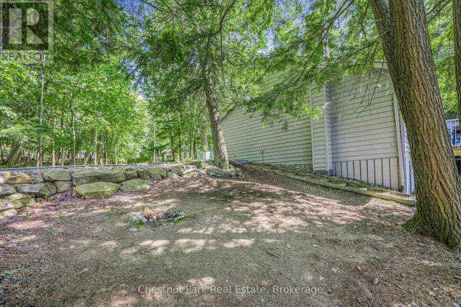 3 - 1251 Brackenrig Road N Property Photo 15