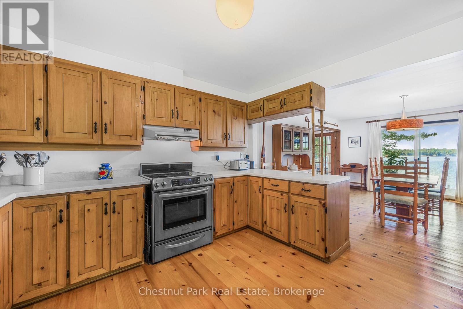 3 - 1251 Brackenrig Road N Property Photo 17