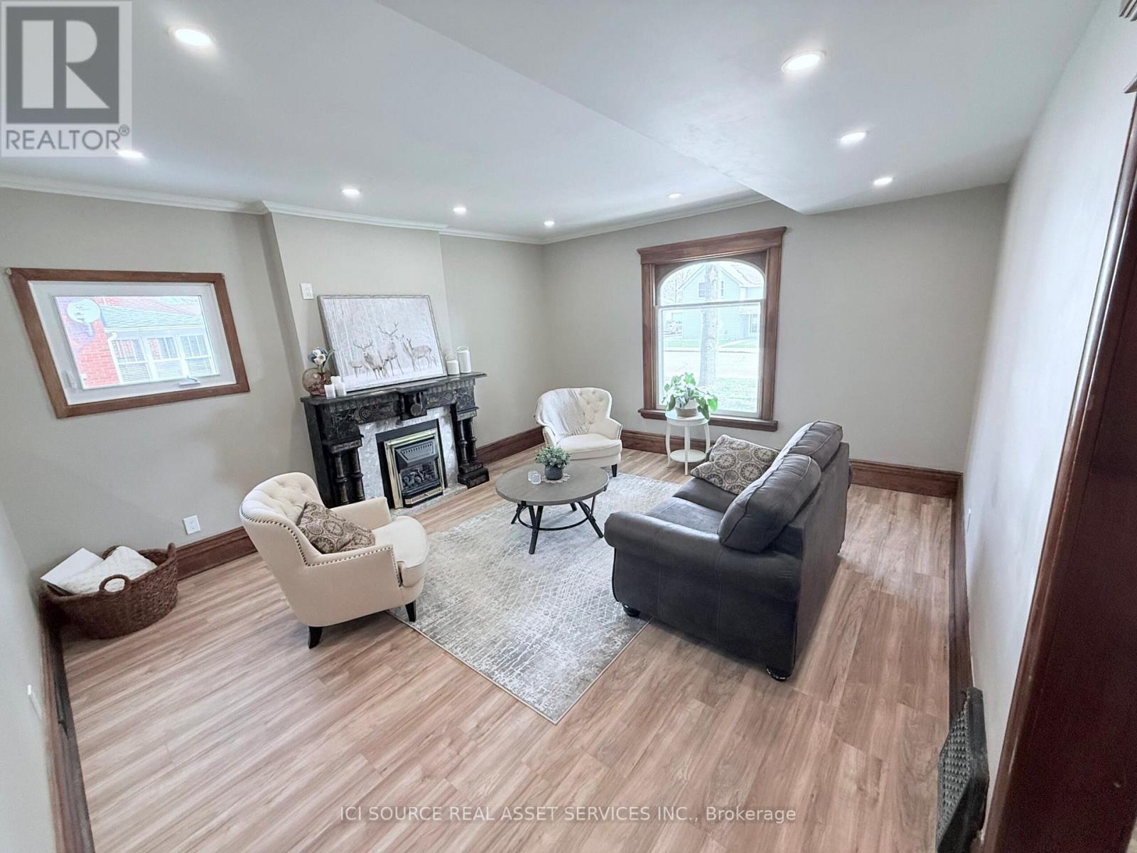 189 Rolph Street Property Photo 3