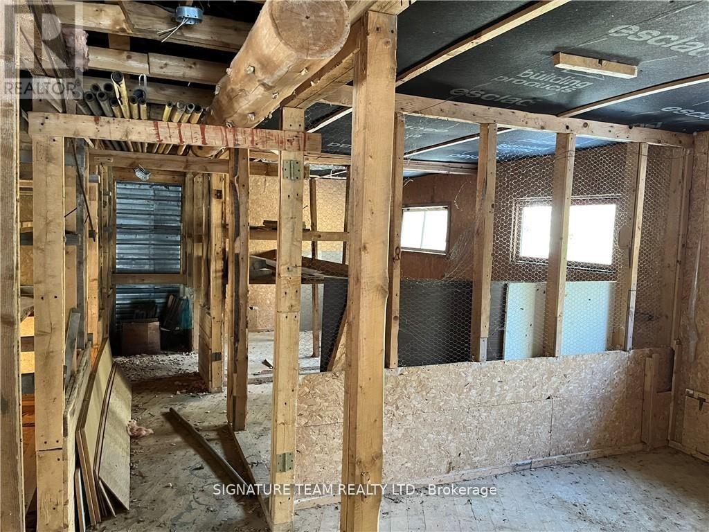 122 Western Drive Property Photo 15