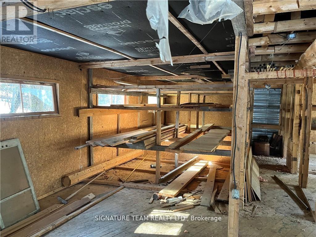 122 Western Drive Property Photo 16