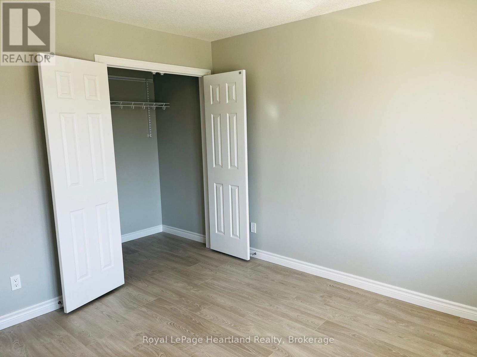 11 Bluffs View Boulevard Property Photo 15
