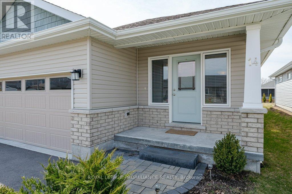 14 Caleb Crescent Property Photo 2