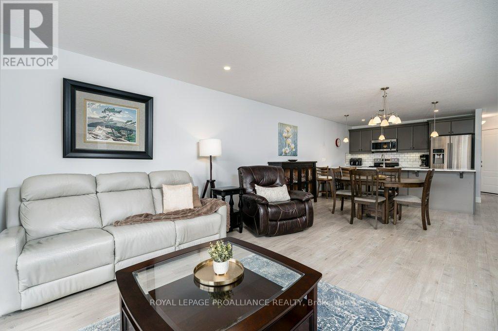 14 Caleb Crescent Property Photo 13