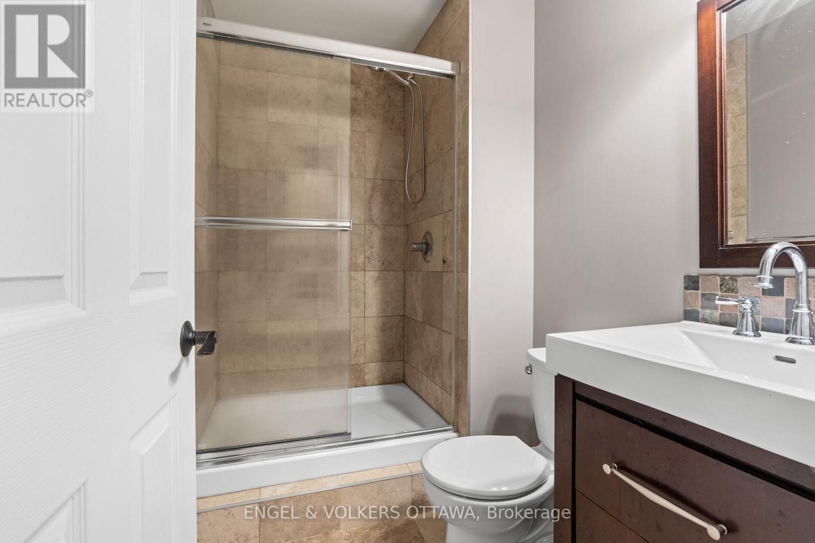 6808 Suncrest Drive Property Photo 34