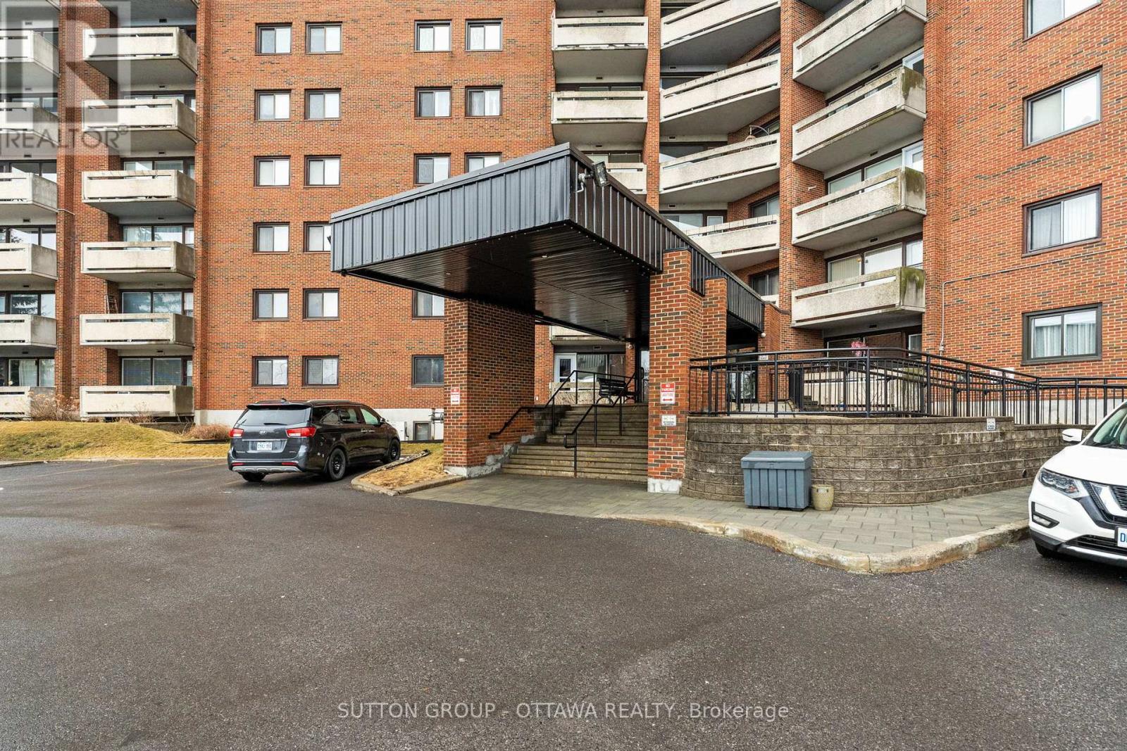 410 - 3100 Carling Avenue E Property Photo 1