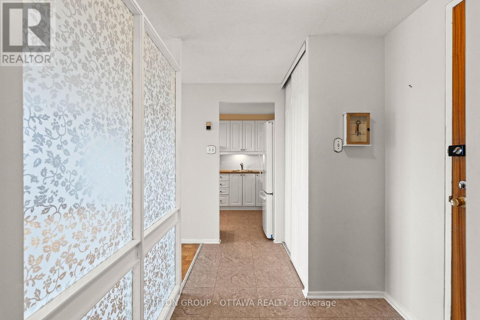410 - 3100 Carling Avenue E Property Photo 4