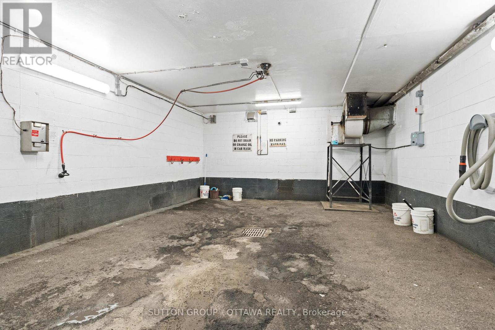 410 - 3100 Carling Avenue E Property Photo 16