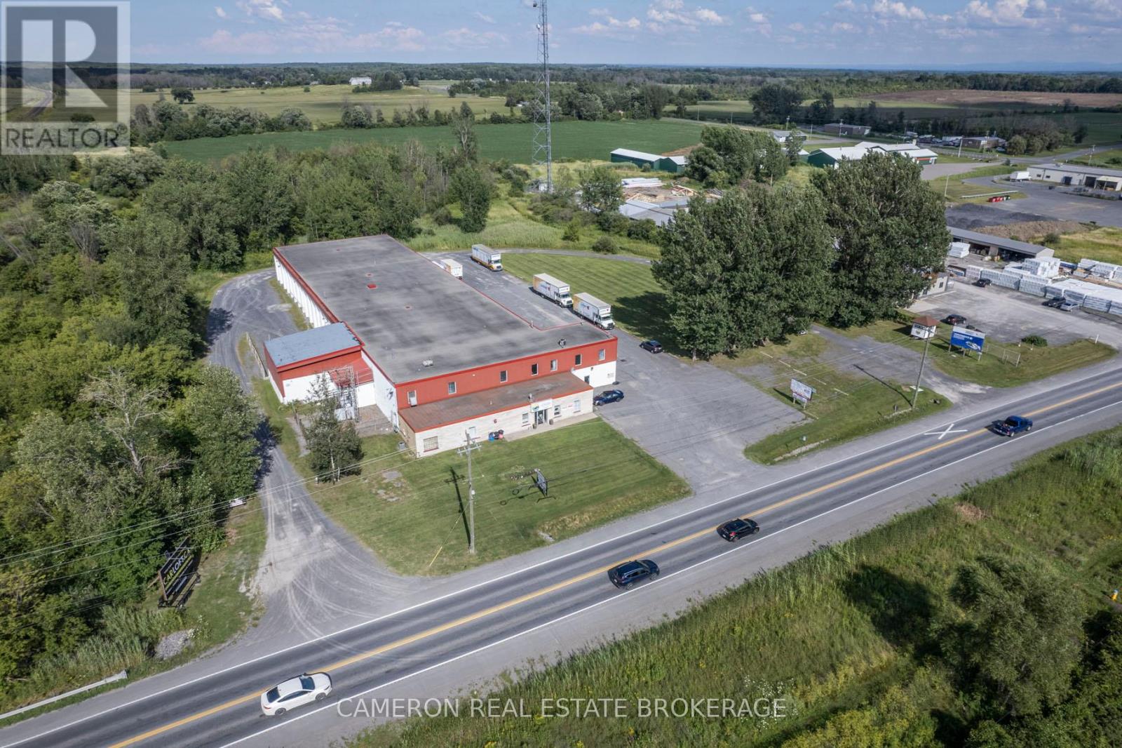 950 Boundary Road Property Photo 1