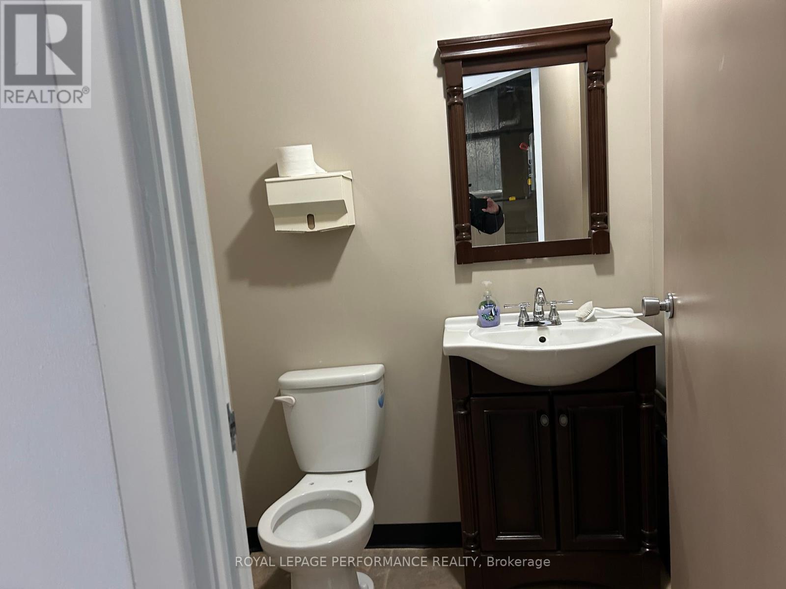 14 - 1420 Youville Drive S Property Photo 5