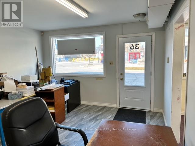 36 Newgate Street Property Photo 3