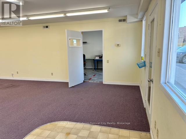 36 Newgate Street Property Photo 9