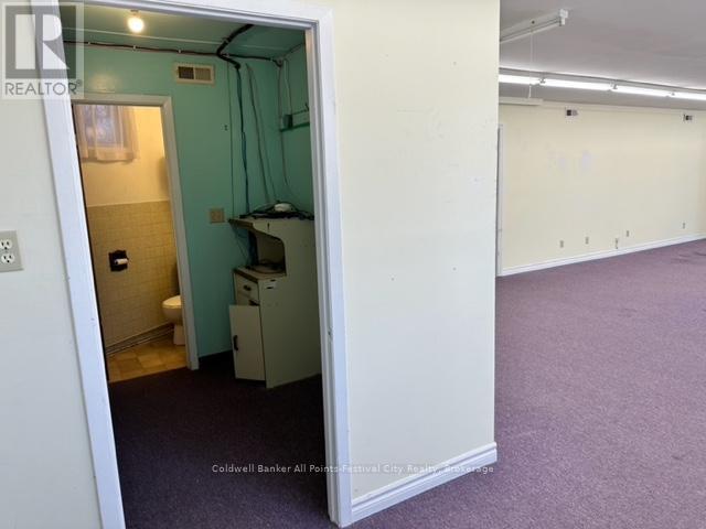 36 Newgate Street Property Photo 10