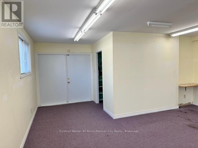 36 Newgate Street Property Photo 13