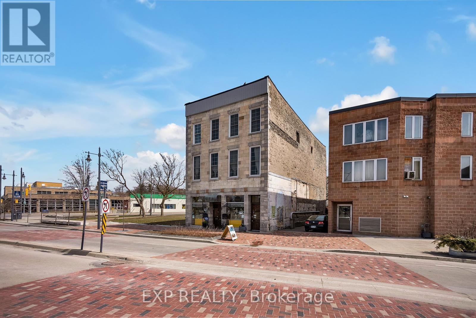 395 Front Street Property Photo 1