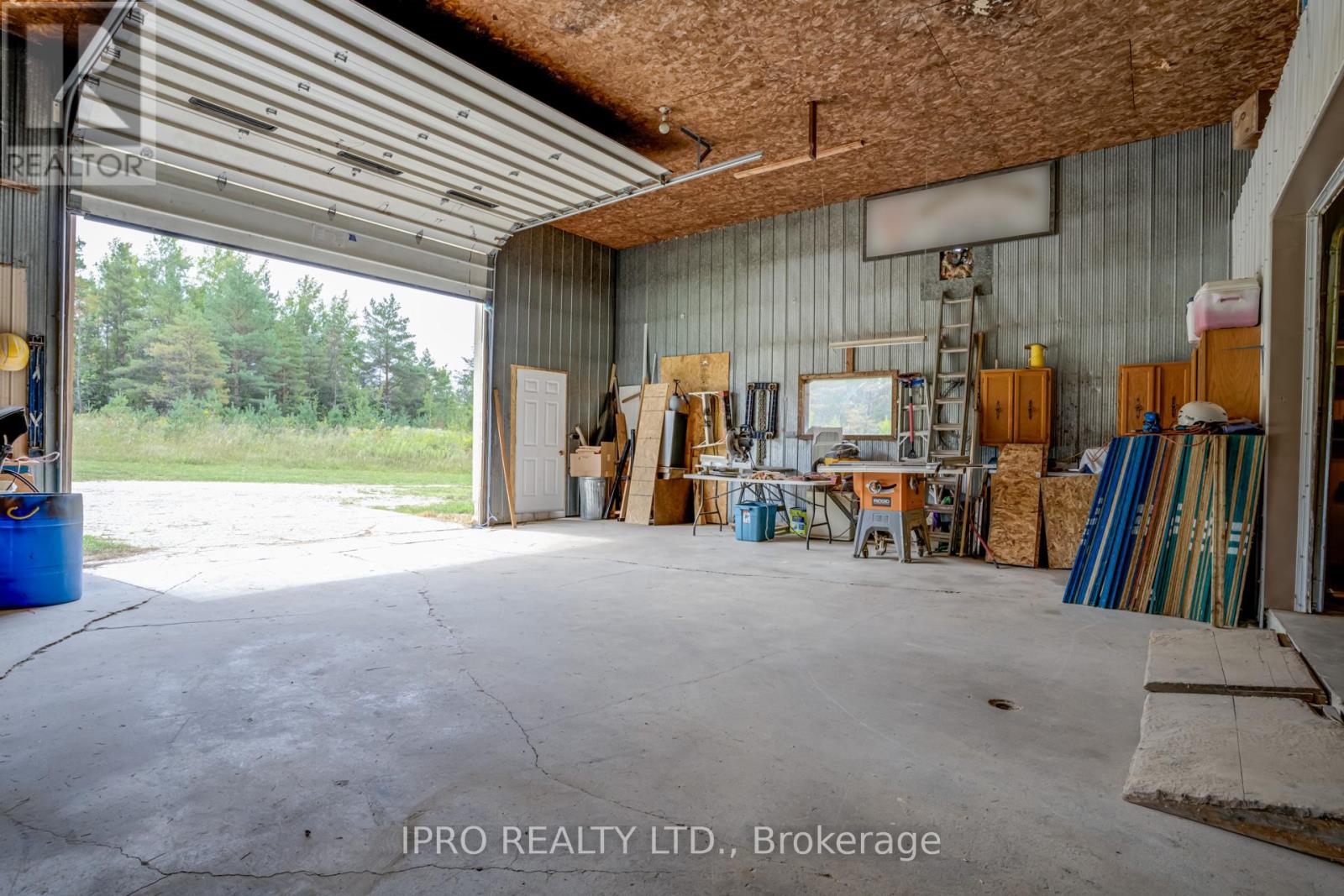333424 Concession 1 Rr4 Property Photo 21