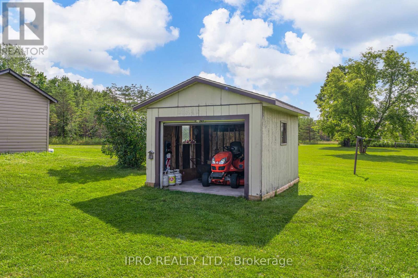 333424 Concession 1 Rr4 Property Photo 23