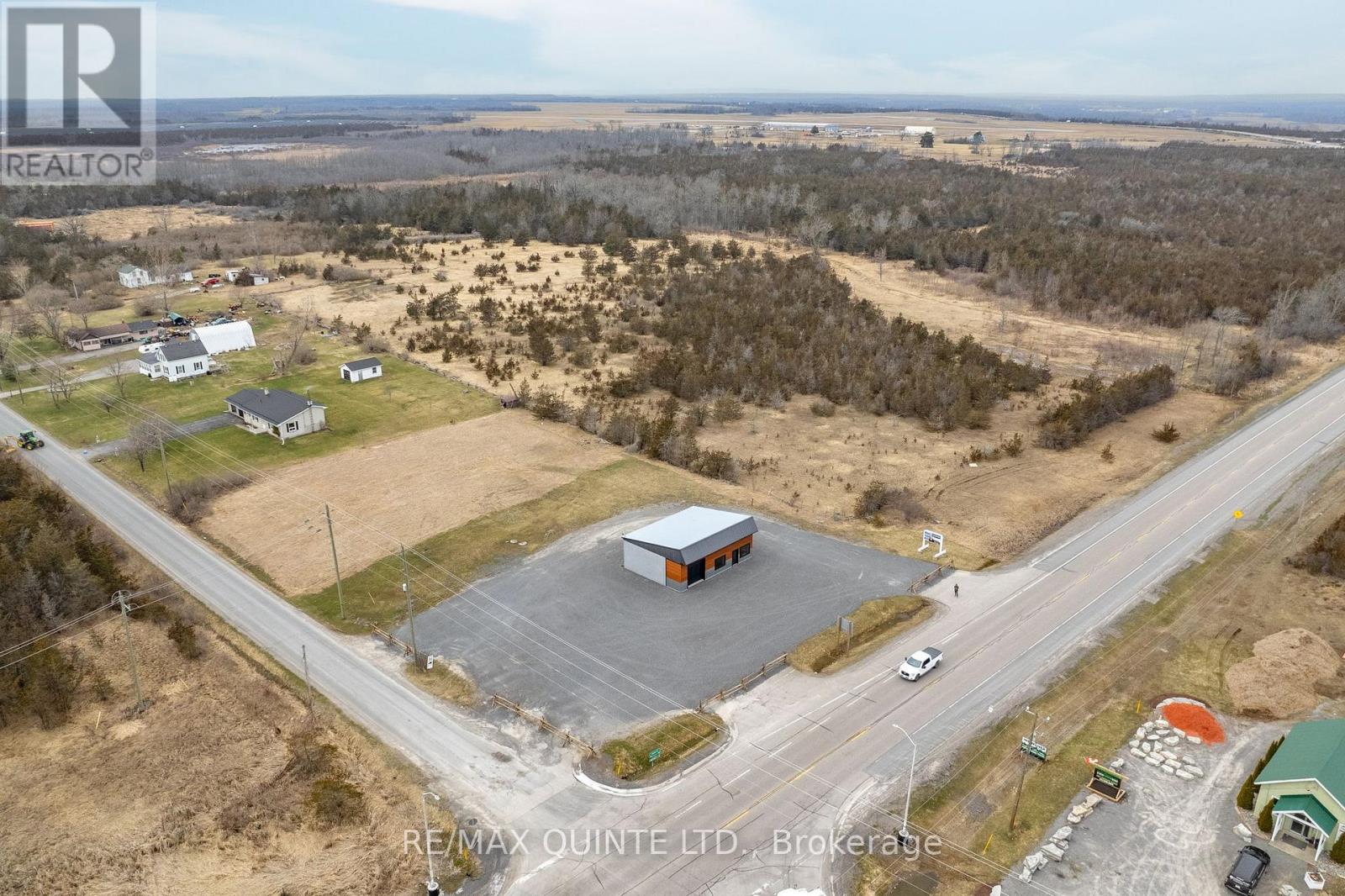 2925 Highway 62 Highway S Property Photo 3