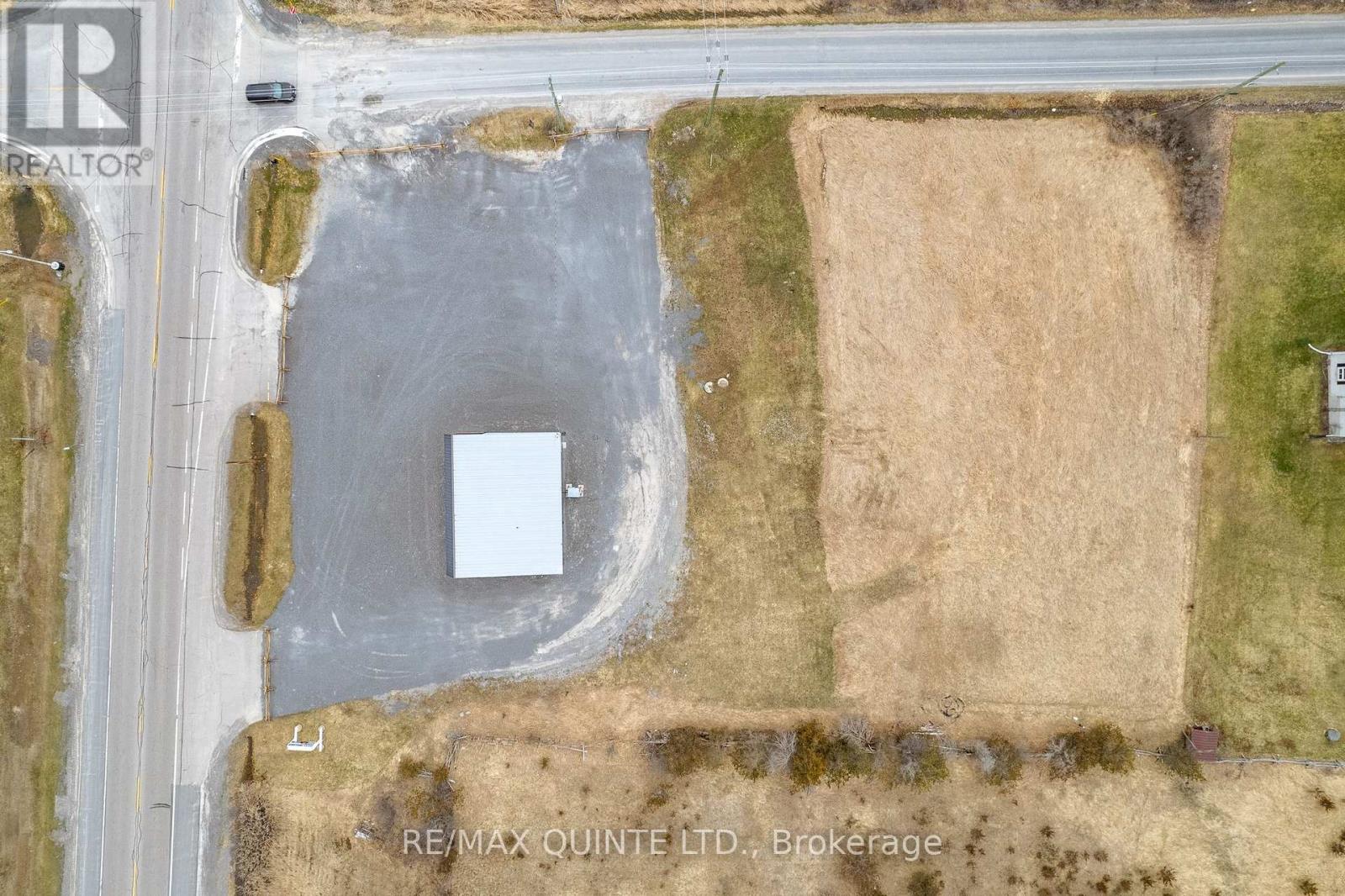 2925 Highway 62 Highway S Property Photo 9
