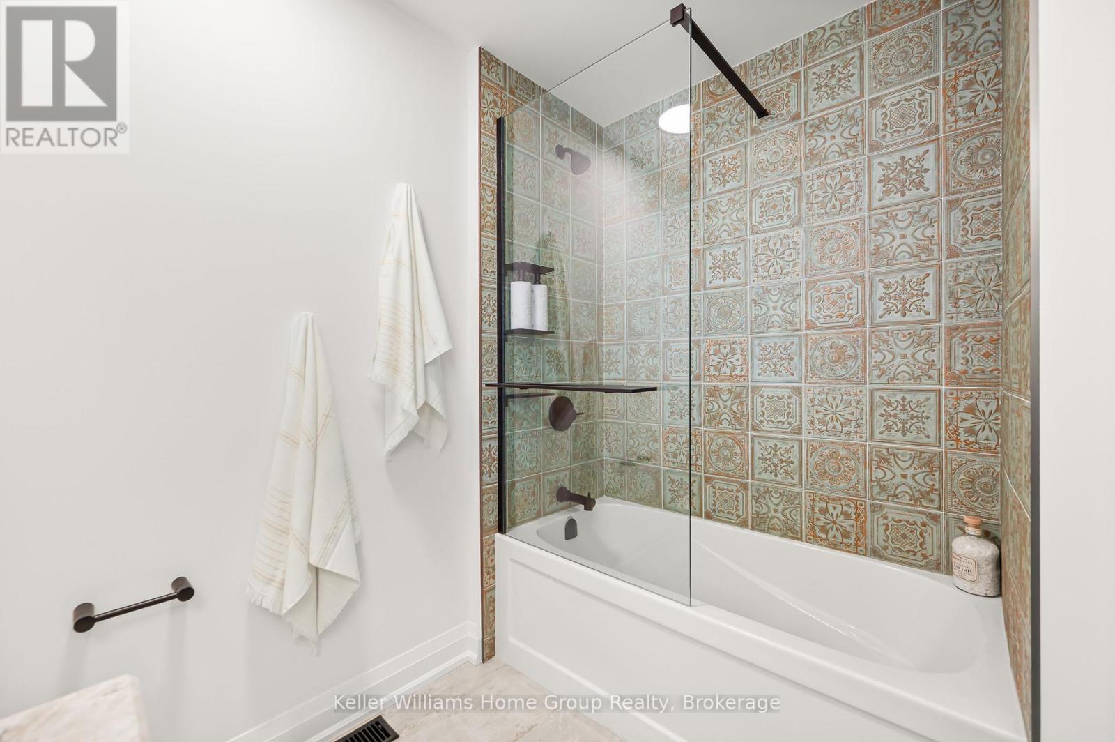 25 Halls Drive Property Photo 33