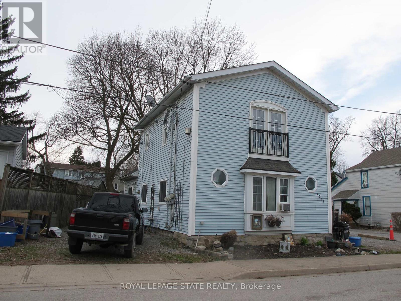 4233 May Avenue Property Photo 2